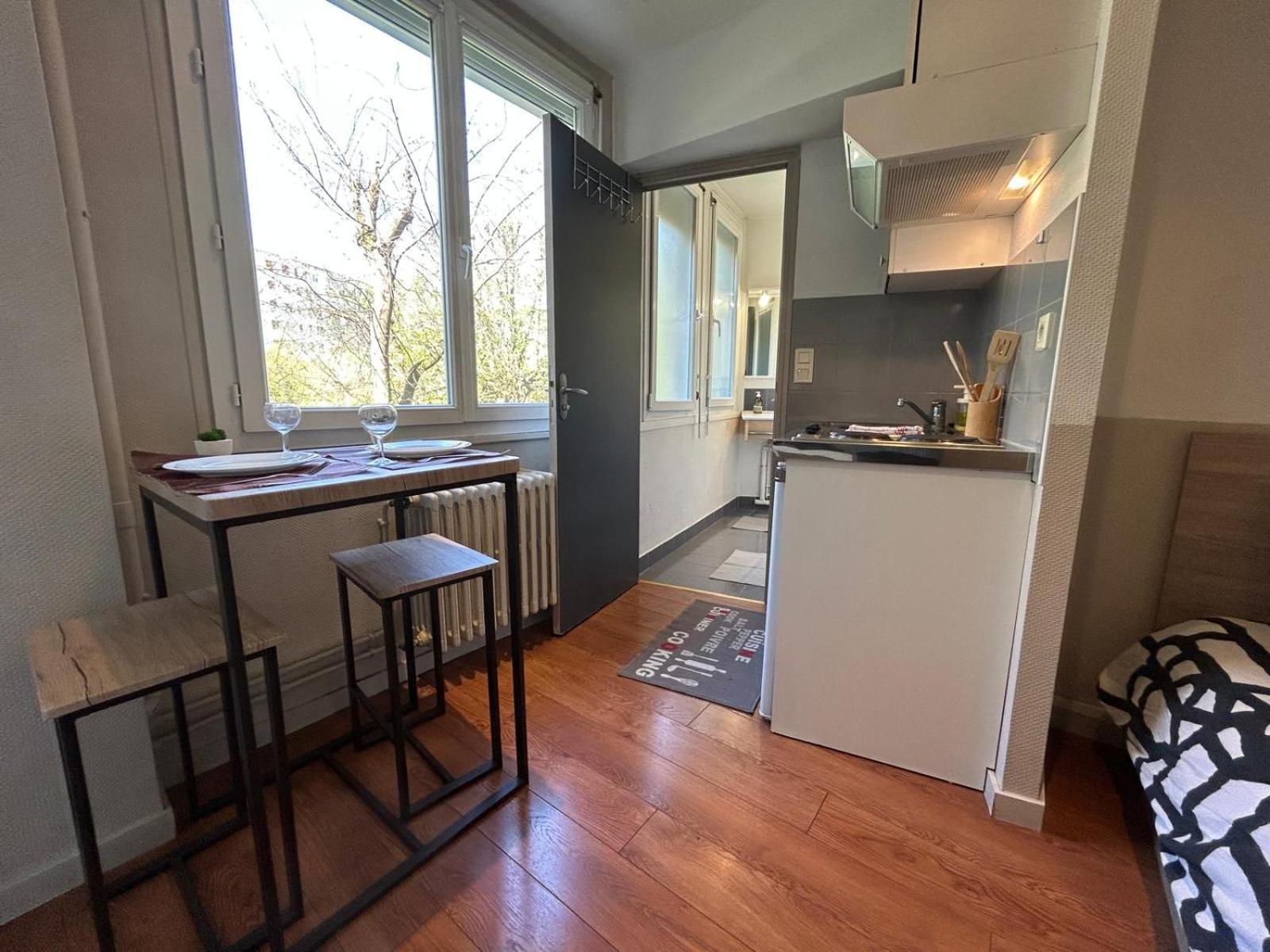 Studio 96 - Wi Fi Fibre - Residence Beausejour - Proche Centre Ville Troyes Exteriör bild